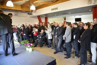 Notre président reçoit les insignes de chevalier de l’Ordre National du Mérite